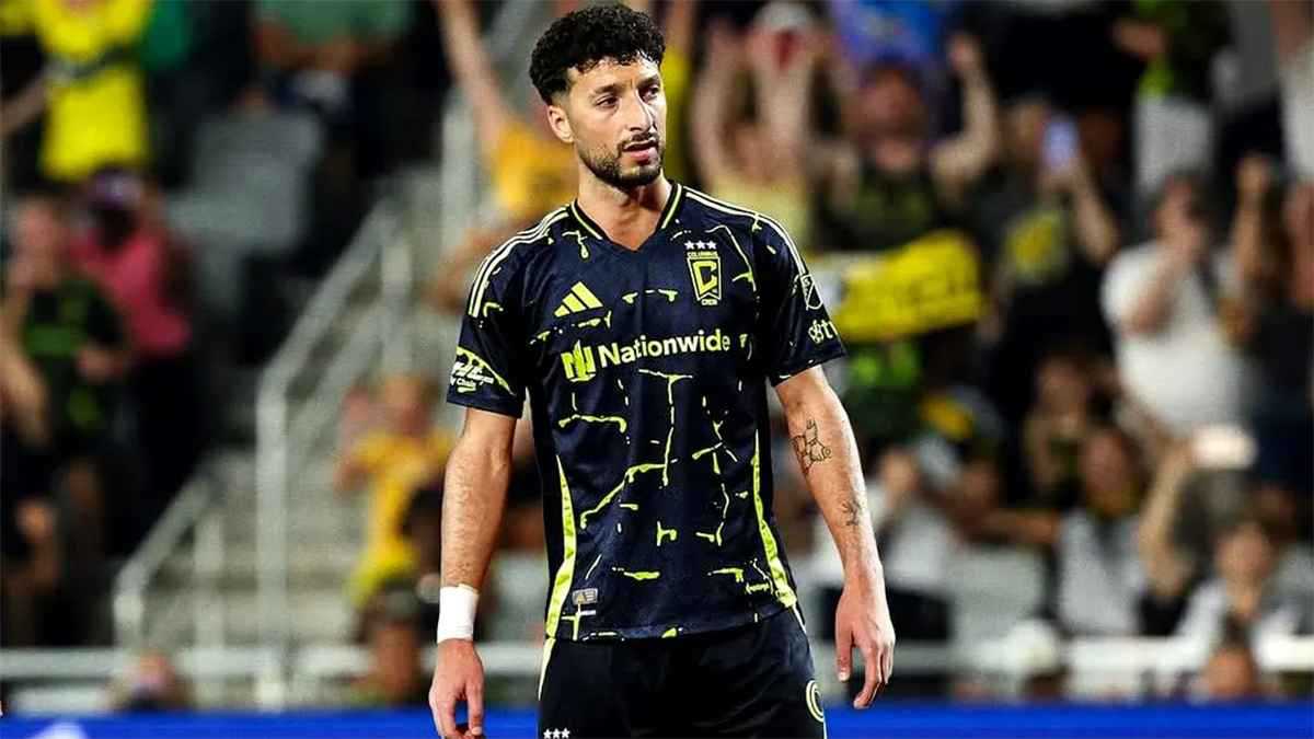 "وسيط" يفتح الطريق.. مفاجأة مدوية حول مفاوضات بيراميدز ووسام أبو علي