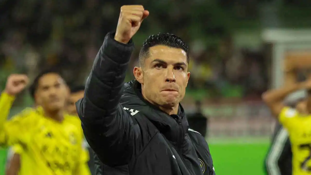 بعد تلقيه عروضا أوروبية.. 5 عوامل تمنع كريستيانو رونالدو من مغادرة النصر السعودي