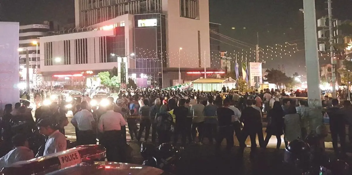 تظاهرات ليلية في طهران تطالب بتغيير النظام الإيراني (فيديو)