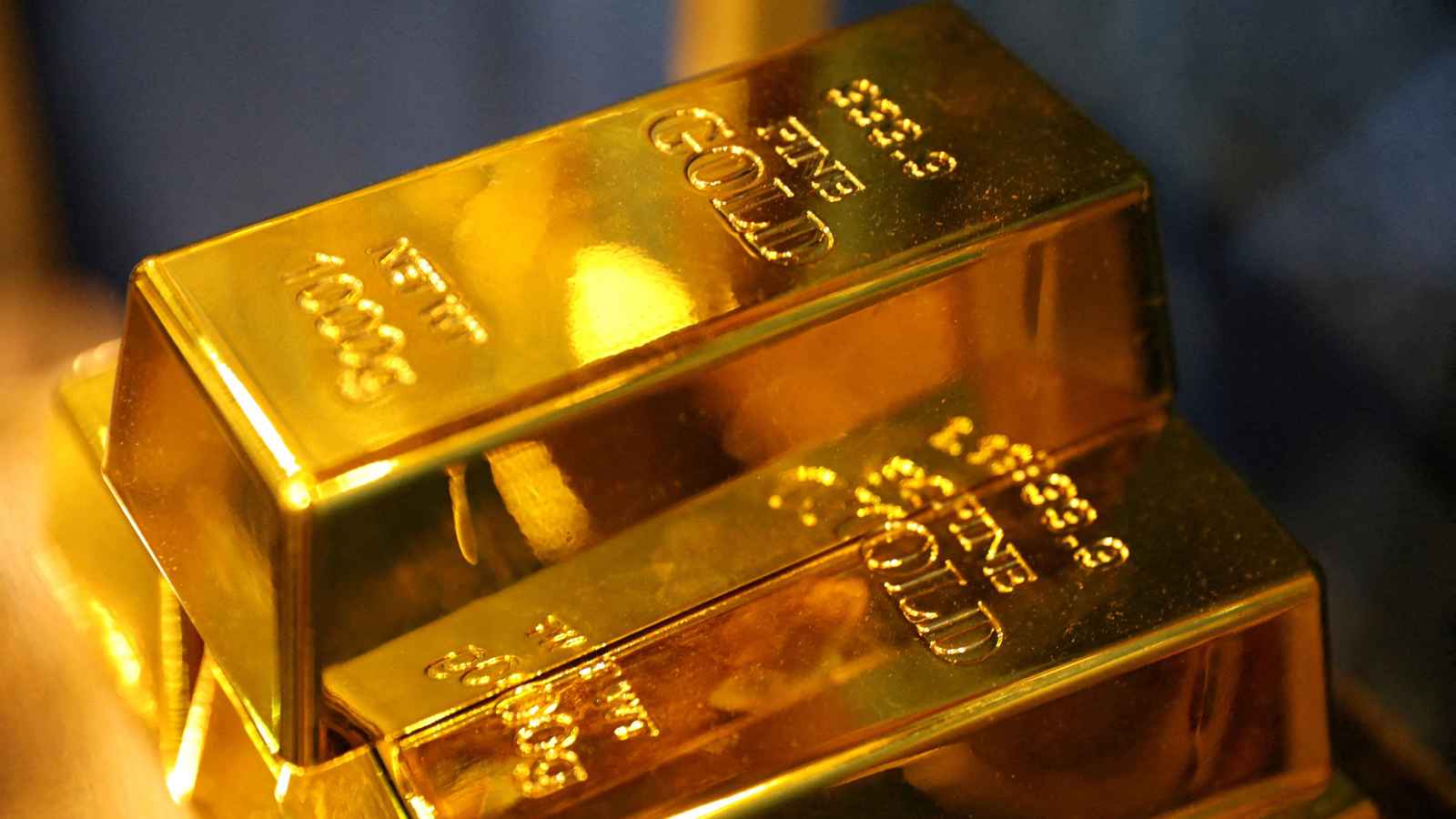 الإقبال على الملاذات الآمنة يرفع أسعار الذهب