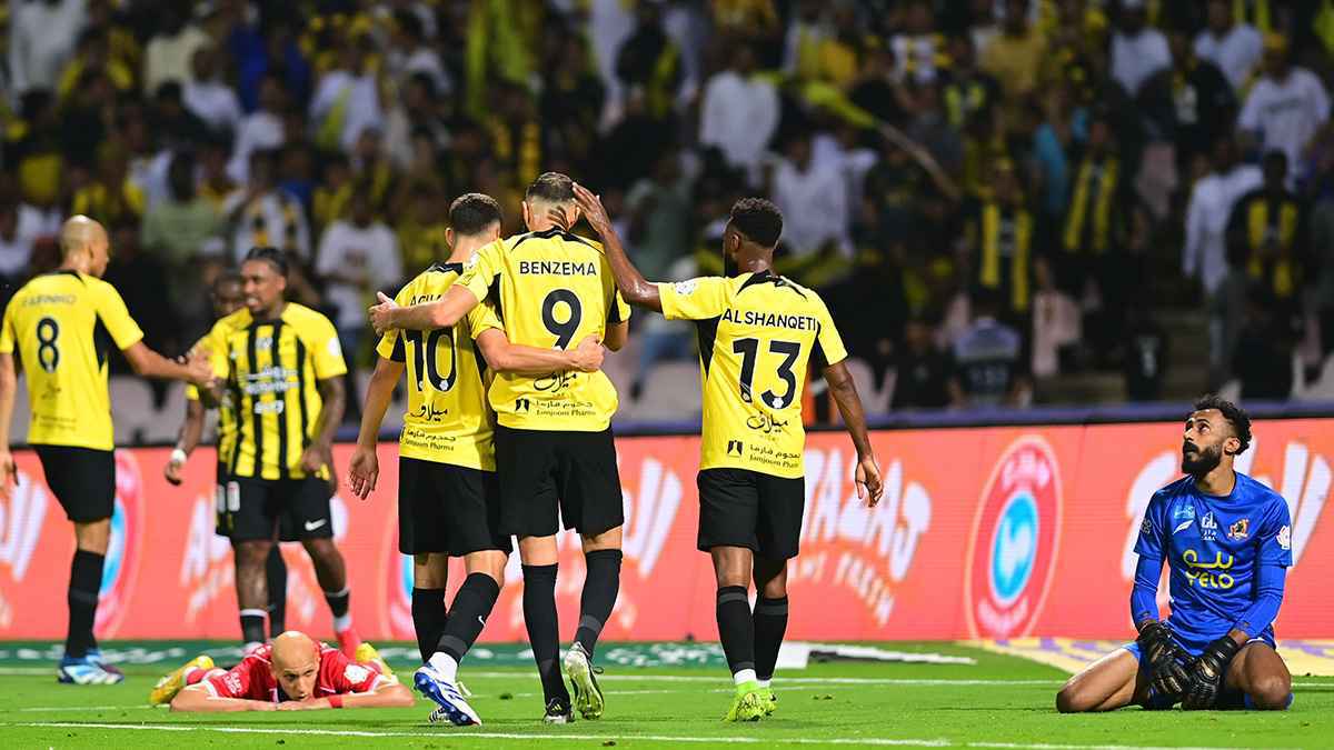 هل يُنهي كريم بنزيما عقدته أمام الأهلي السعودي؟