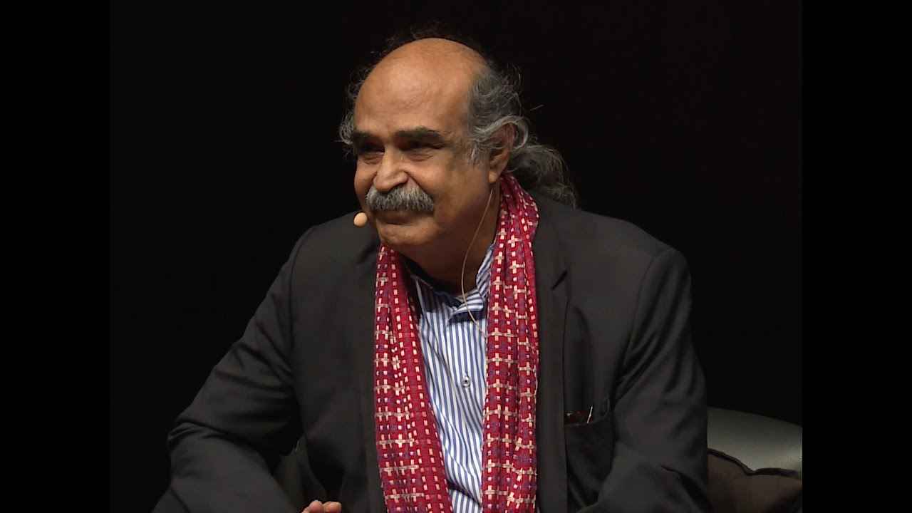 حصد جائزة عالمية.. من هو الشاعر البحريني قاسم حداد؟‎