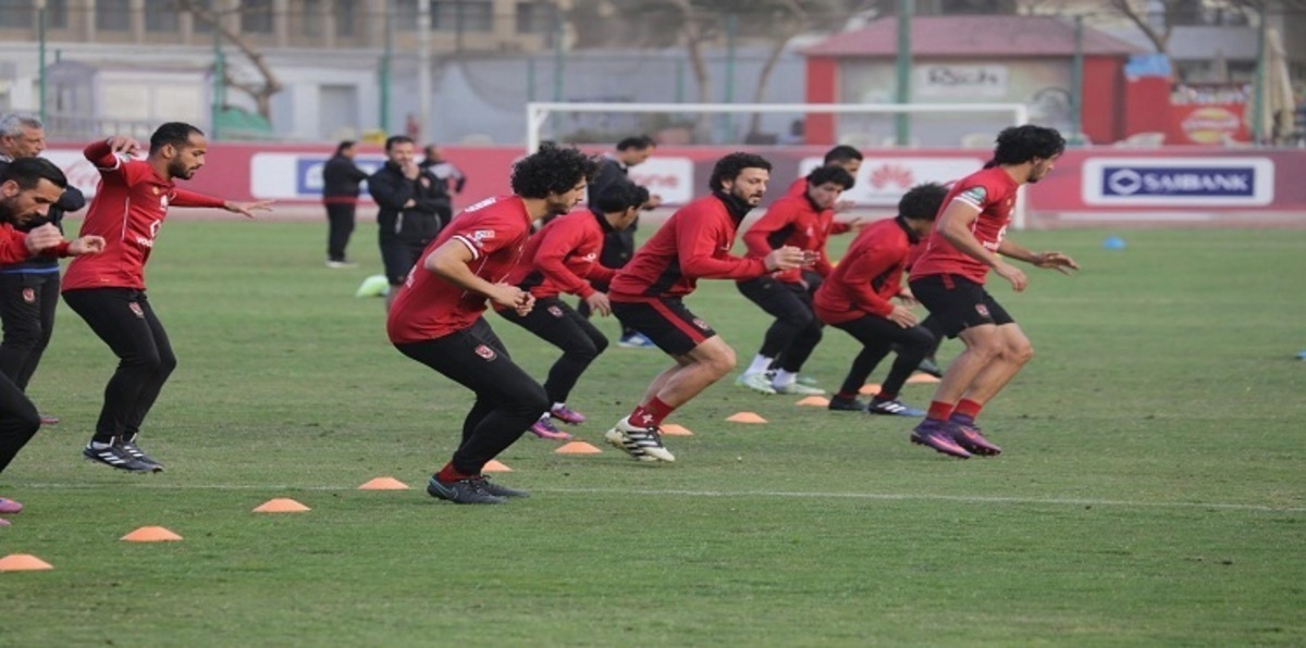 مصر.. الأهلي يخشى بيدفيست.. والإطاحة بحسام غالي من التشكيل