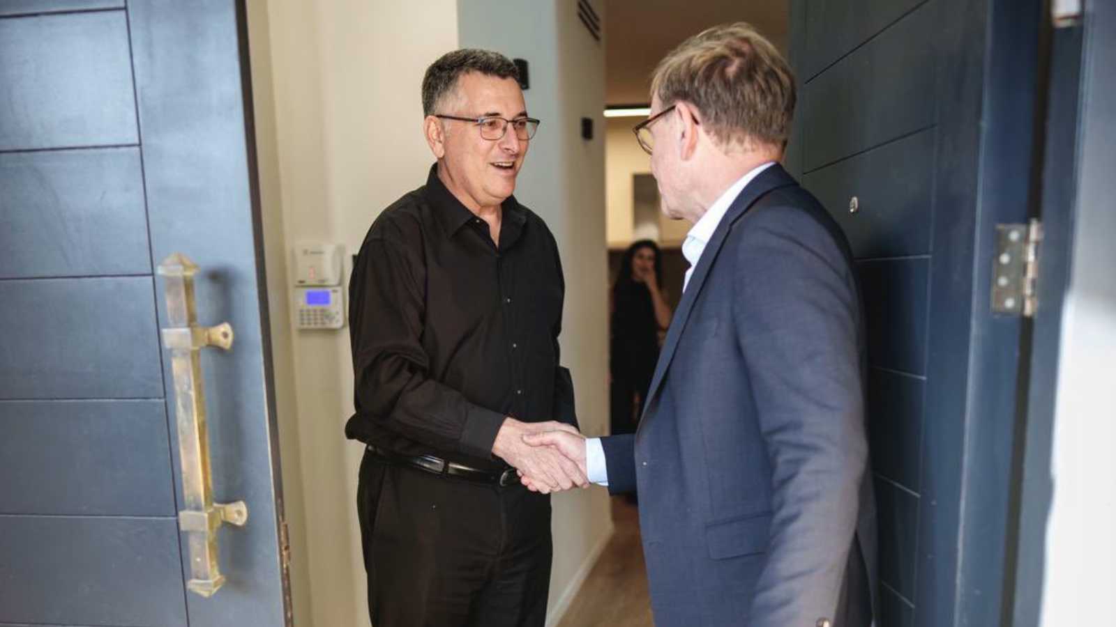 ألمانيا تعلن تخفيف تحذيرات السفر إلى إسرائيل