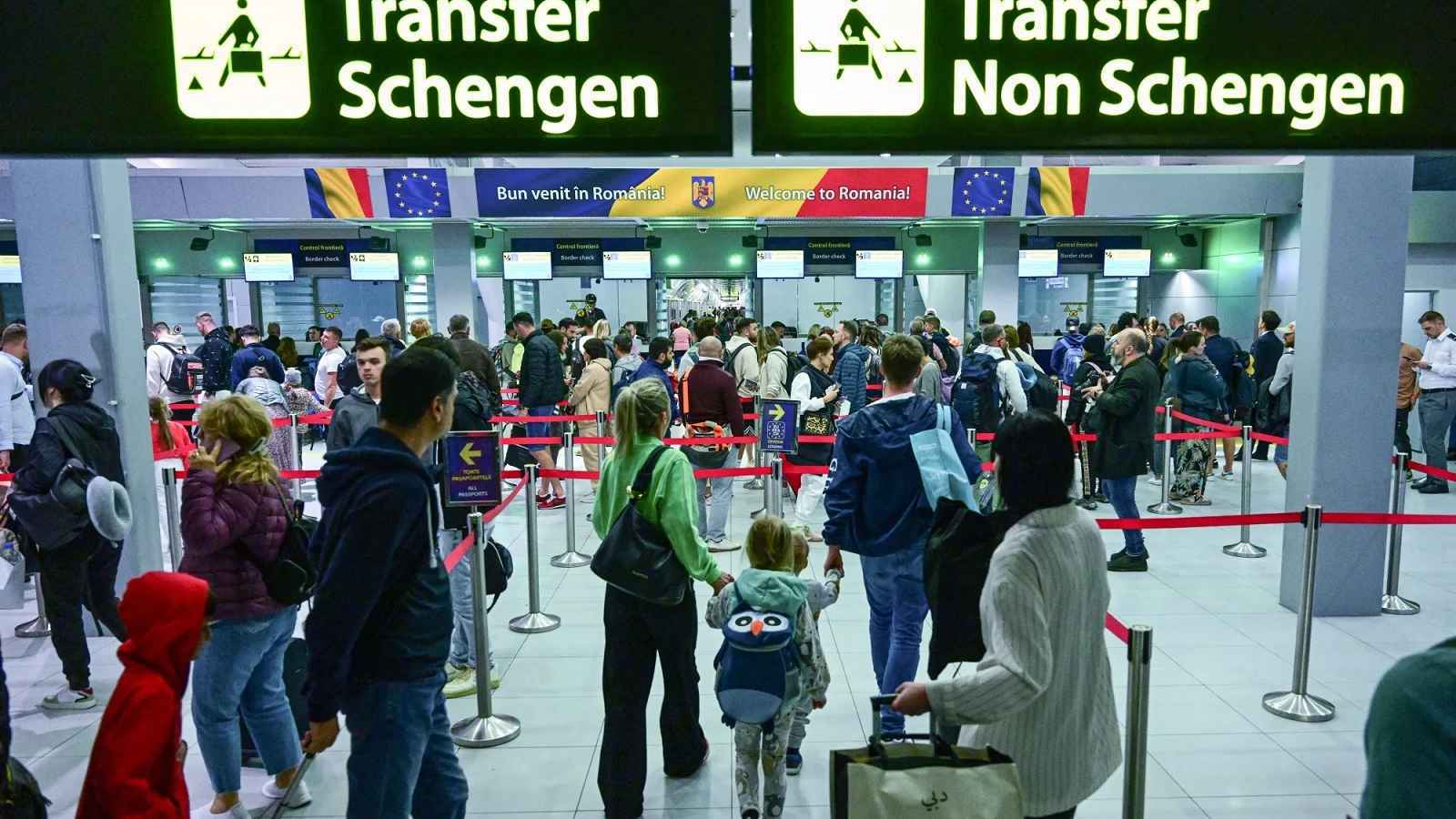 مع قدوم 2025.. رومانيا وبلغاريا تنضمان بالكامل إلى "شنغن"