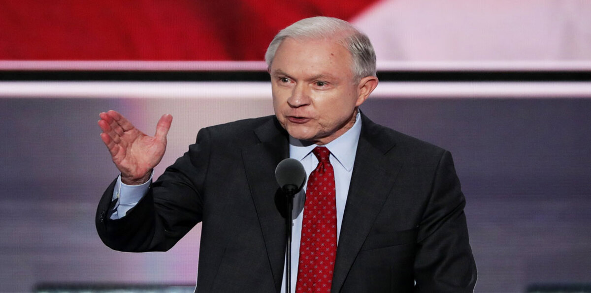 وزير العدل الأمريكي يرد على انتقادات ترامب ويقول إن العدالة لن تتأثر