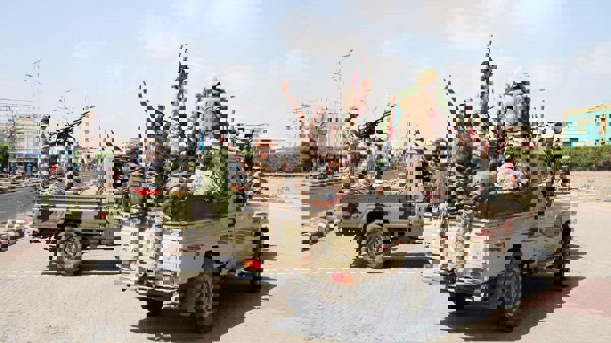 الحوثيون يقرون بمقتل قائد ميداني بنيران الجيش اليمني