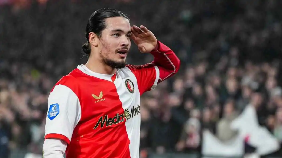 أنيس حاج موسى ينقذ فينورد من فخ تيلستار  (فيديو)