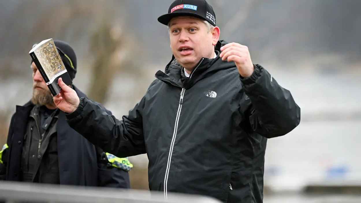 محكمة دنماركية تفرض غرامة على شخصين أُدينا بتدنيس القرآن