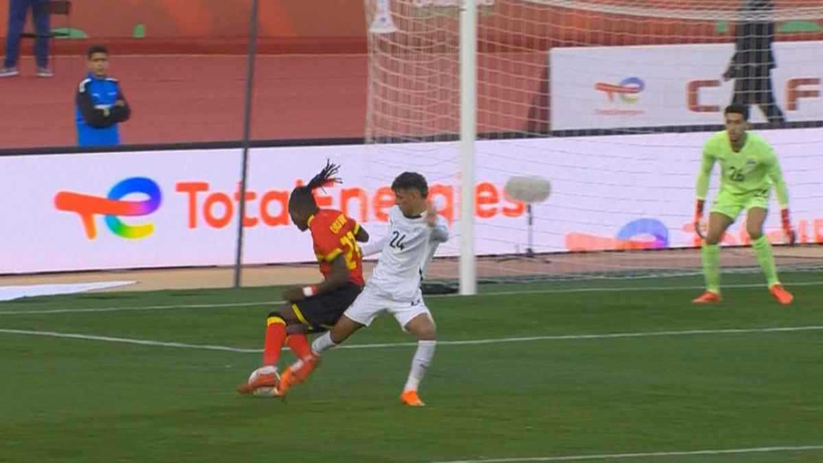 بعكس مستواه مع الزمالك.. ماذا قدم شيكو بانزا أمام منتخب مصر؟