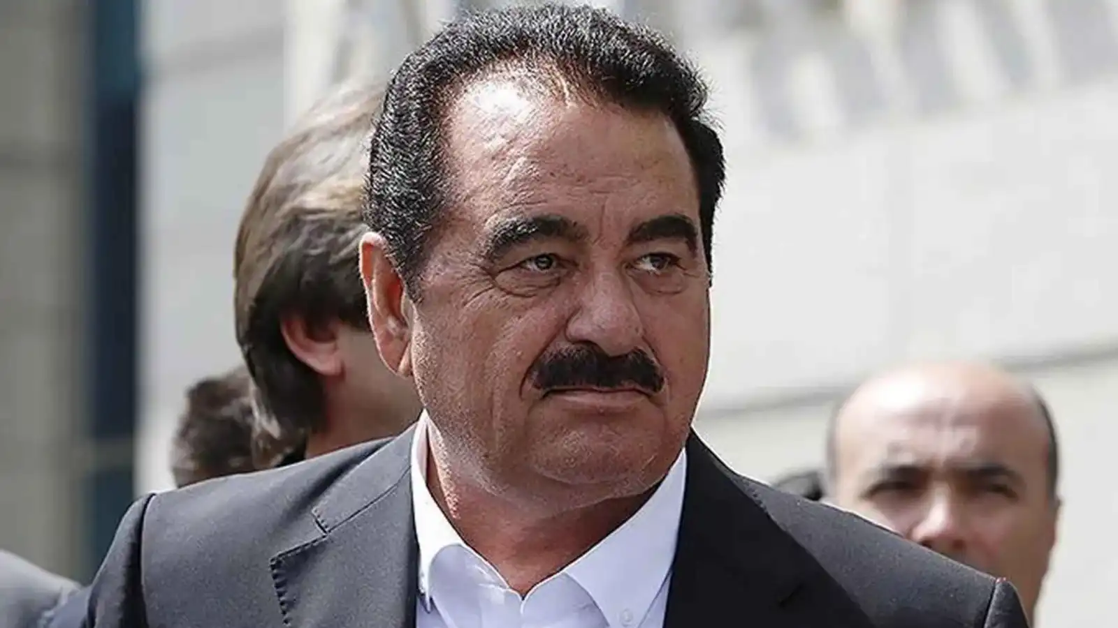 إبراهيم تاتليسس يحرم ورثته من ثروته ويتبرع بها للدولة التركية