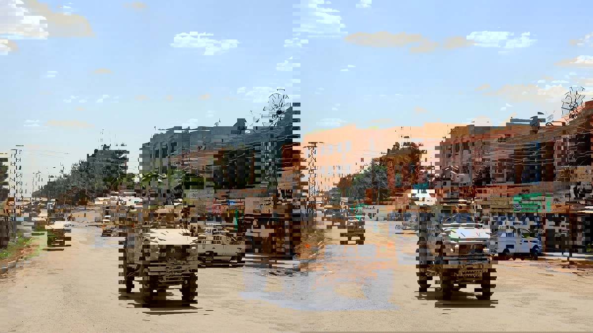 الحكومة السورية ترعى عودة لاجئين إلى "القصير" المحاذية للبنان (فيديو)