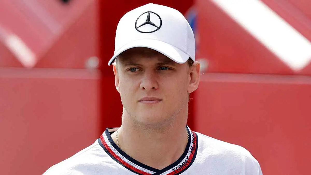 ميك شوماخر يتخلّى عن دور السائق الاحتياطي في مرسيدس