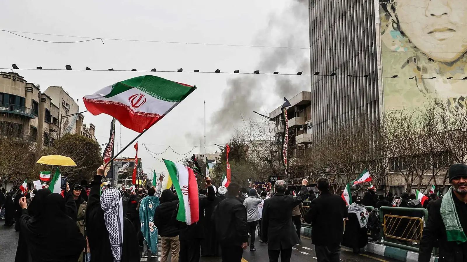 فلسفة "اللا سقوط".. إيران تحول عقيدة "البقاء هو النصر" إلى طوق نجاة