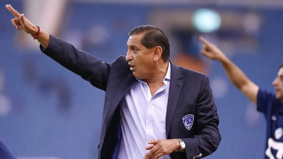 نادي الهلال يتفاوض مع رامون دياز لتجديد عقده عامين أو ثلاثة