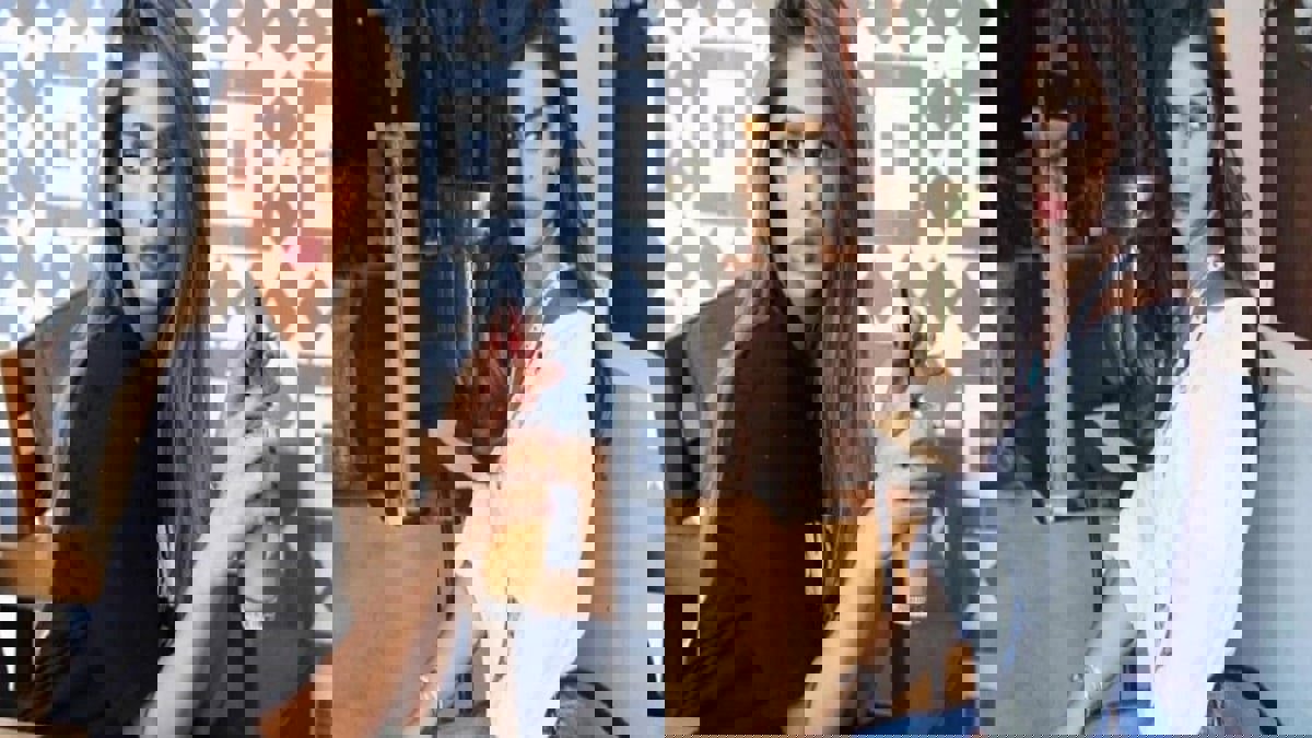 عهود العنزي تتلقى"ناقة" من فوز الفهد وزوجها بمناسبة البراءة (فيديو)