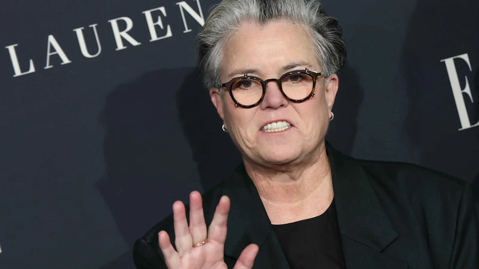 ترامب يهدد بسحب الجنسية من إعلامية شهيرة.. ما القصة؟