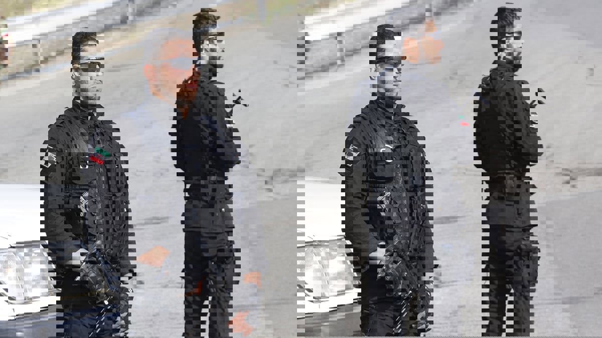 اعتقال سويدي في إيران مع توتر العلاقات بسبب محاكمة تتعلق بجرائم حرب