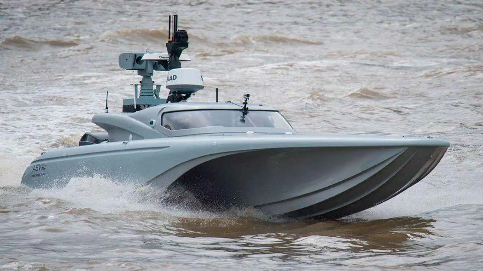 "الأسطول الآلي" يعيد رسم قواعد الاشتباك في البحار