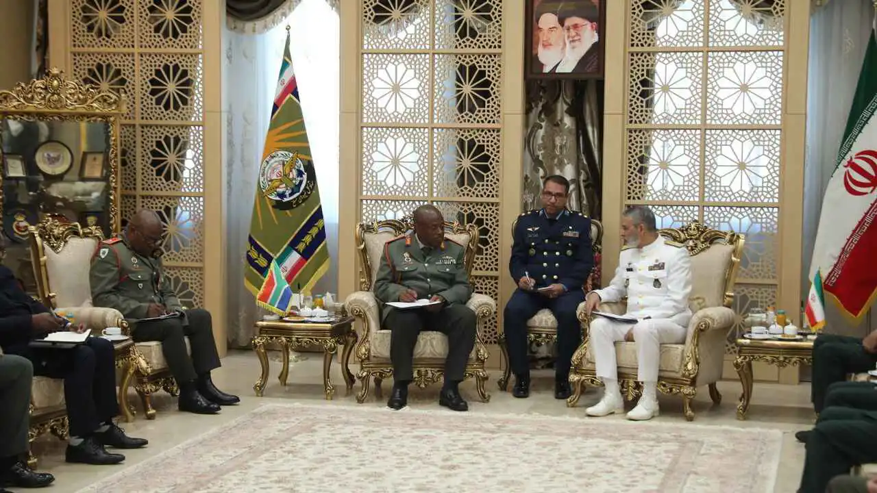 تحالف على "خط النار".. جنوب أفريقيا وإيران نحو شراكة عسكرية تتحدى الغرب
