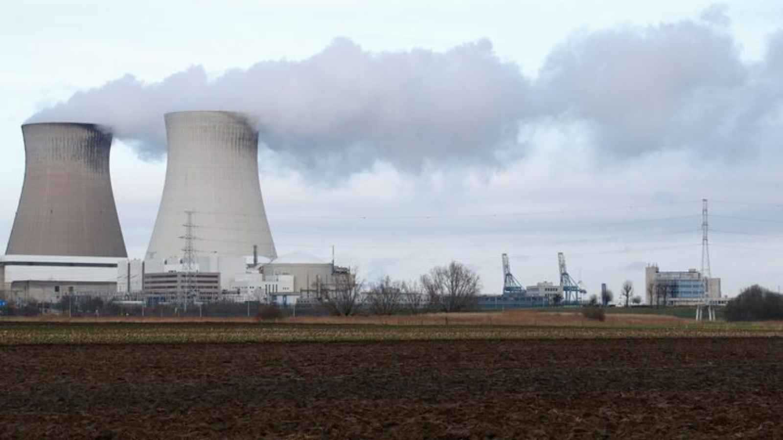 رصد 3 طائرات مسيرة فوق محطة دويل للطاقة النووية في بلجيكا