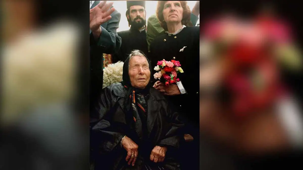 تنين مدمر ونهاية السرطان.. أغرب تنبؤات العرافة البلغارية "بابا فانغا" في 2021‎