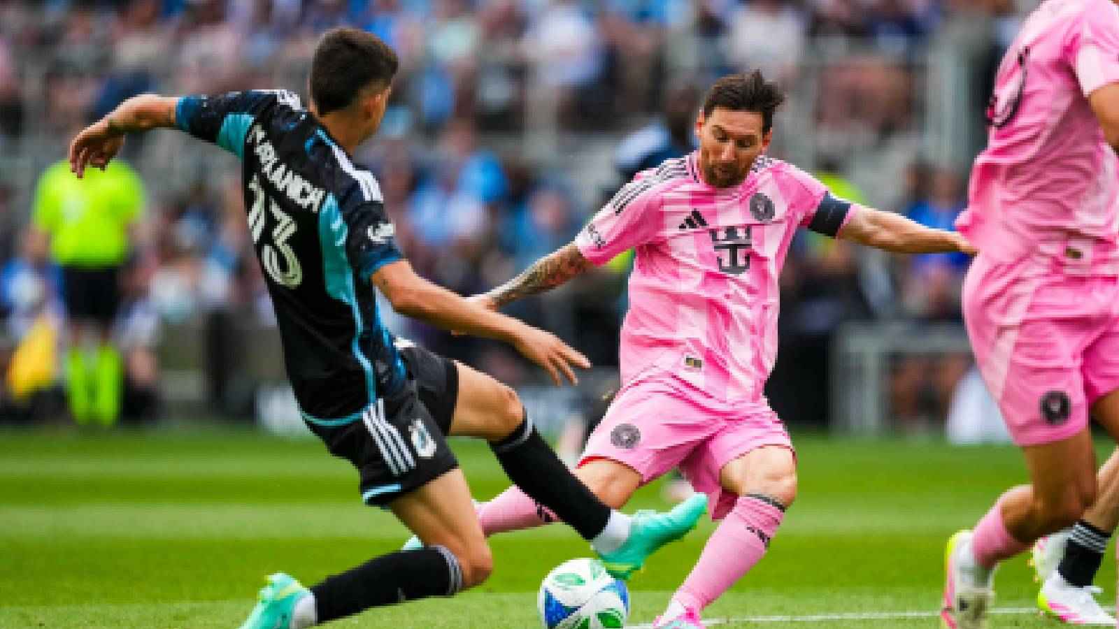 الأهلي أم الهلال.. من النادي الأقرب للتعاقد مع "ميسي"؟