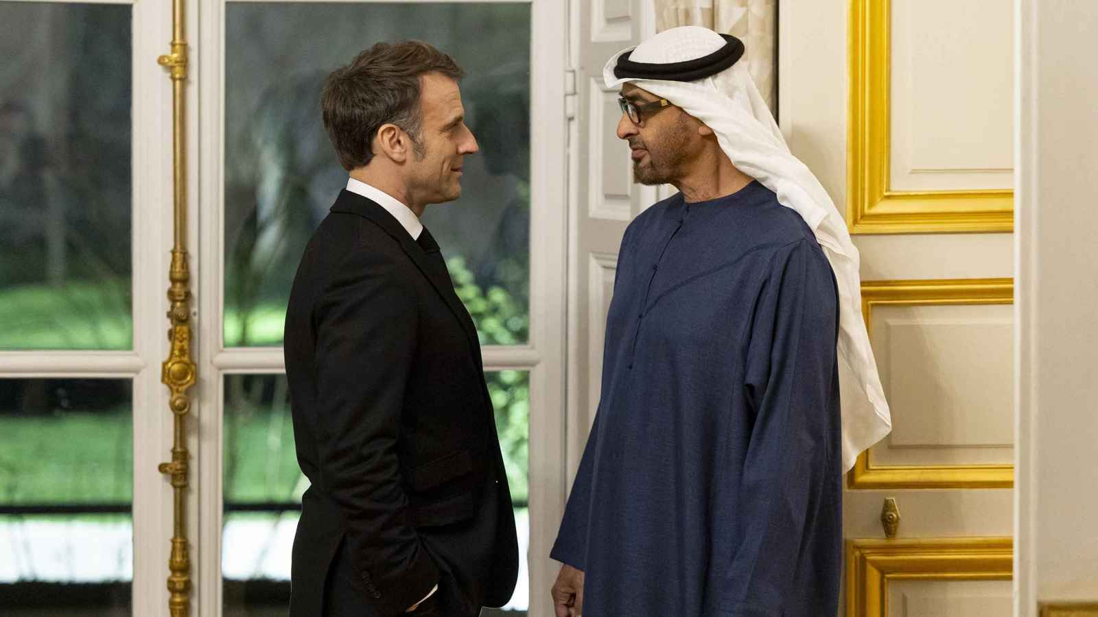 الرئيس الإماراتي وماكرون يستعرضان في باريس التطورات الإقليمية والدولية