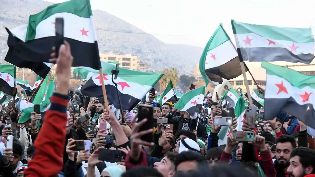 مع إعلان "العدالة الانتقالية" عن خطتها.. الإدارة السورية أمام اختبار مصيري