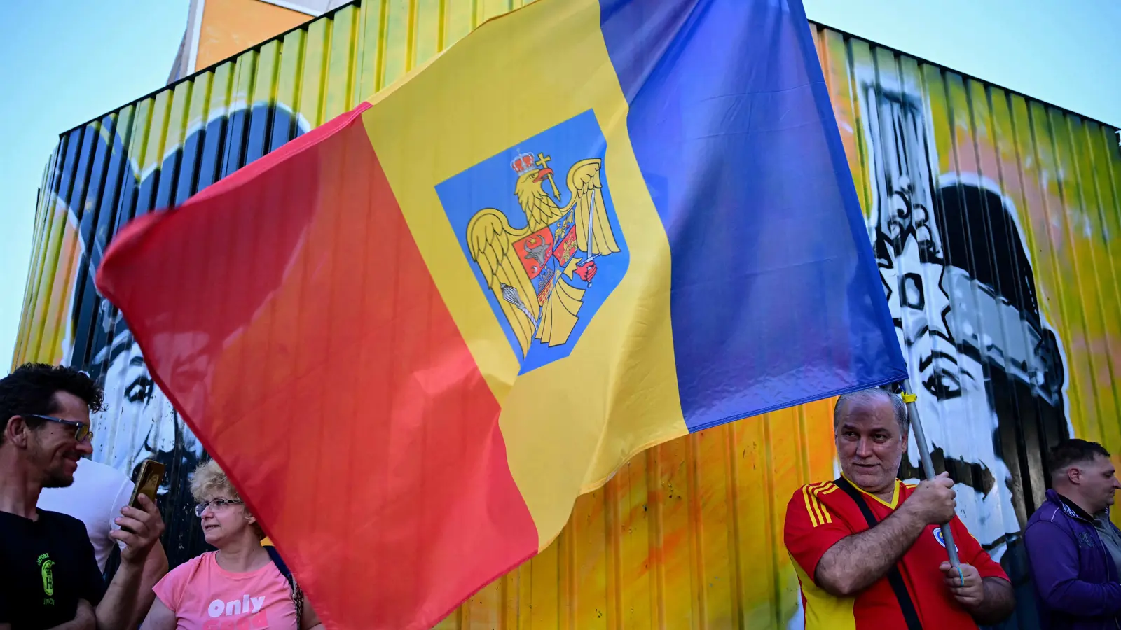 انتخابات رومانيا.. الاقتصاد والوحدة الأوروبية على المحكّ