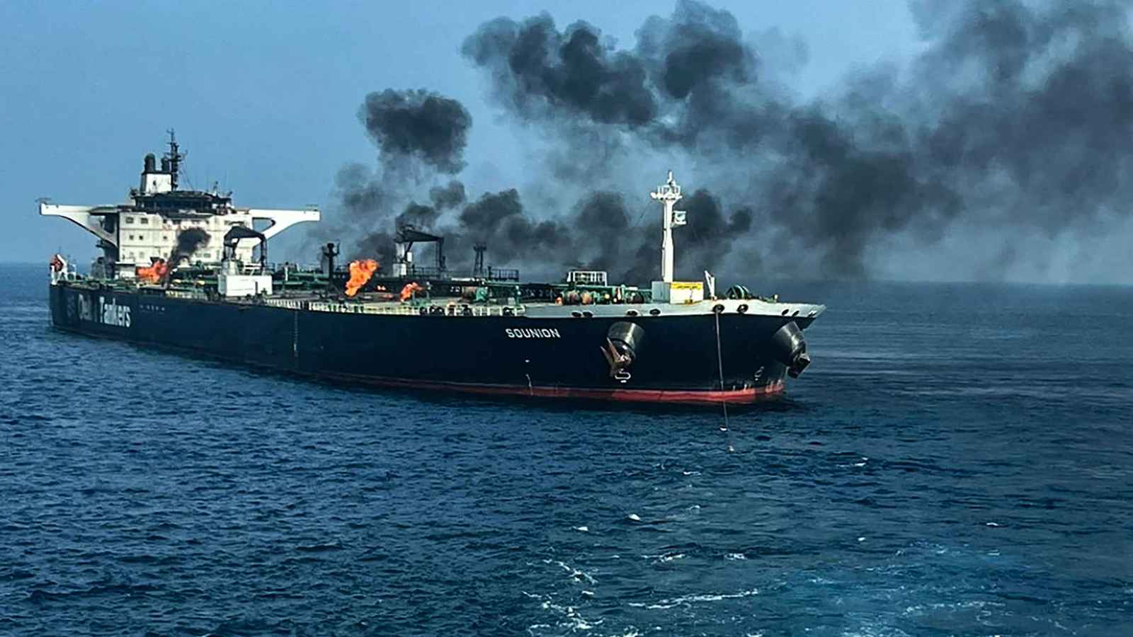 "خطوة تصعيدية خطيرة".. الحكومة اليمنية تعلق على "مهلة" الحوثيين