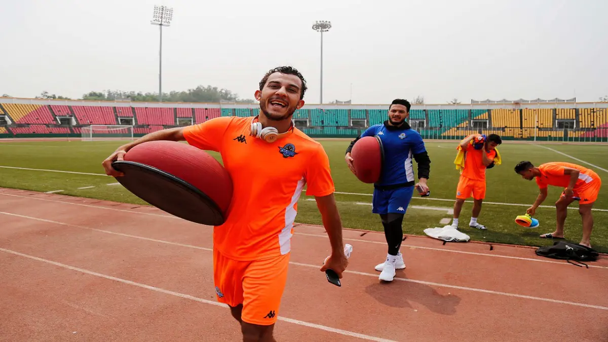 موجز أخبار الأهلي والزمالك: الأحمر يحتوي أزمة سعد سمير.. والأبيض يجدد اهتمامه بنجم بيراميدز