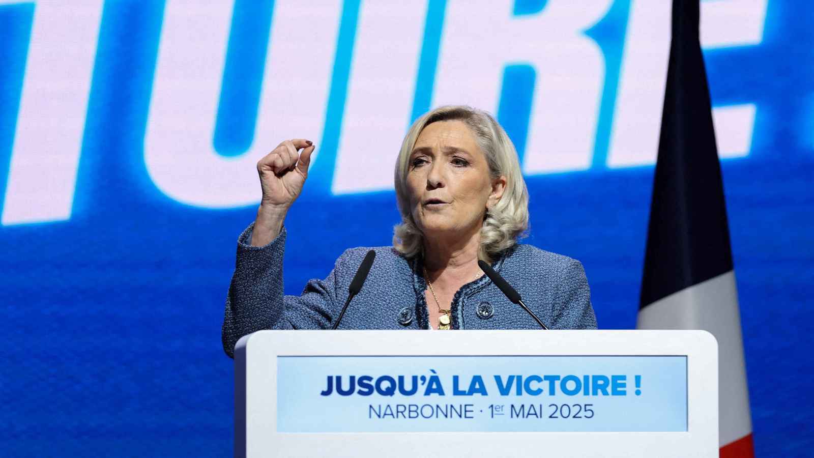 فرنسا.. لوبان تدعو حزبها للاستعداد لـ"الانهيار البرلماني"