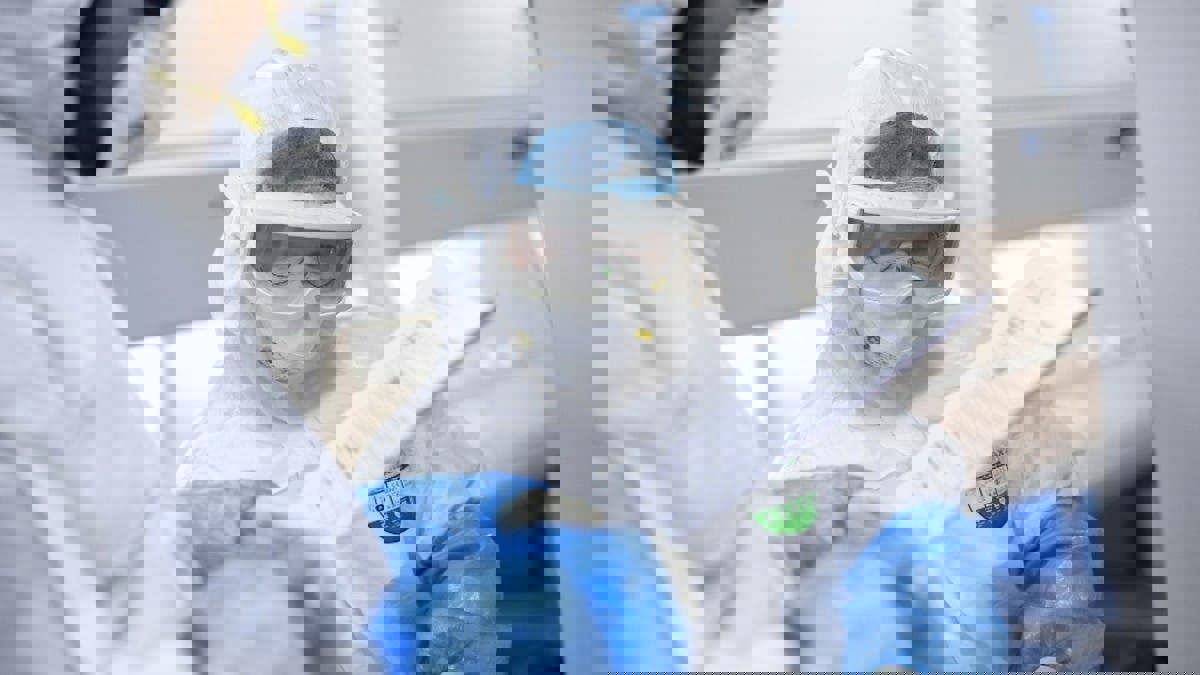 الكويت.. نقل 21 آسيويا إلى مستشفى جابر للاشتباه بإصابتهم بـ "كورونا"