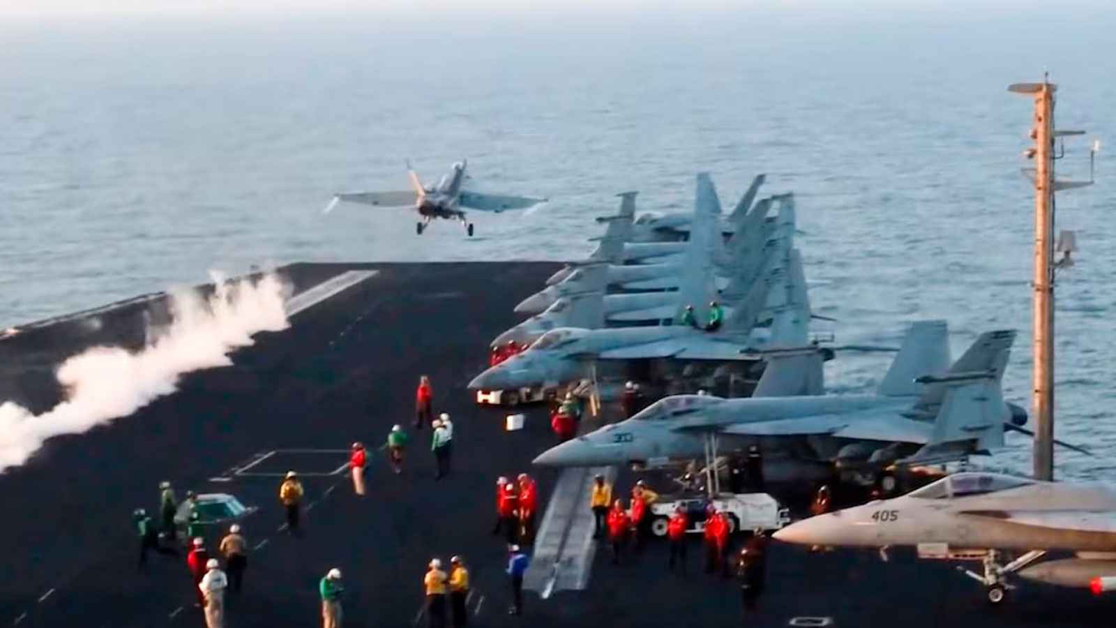 غارات أمريكية "عنيفة" على مواقع حوثية في صنعاء وعمران