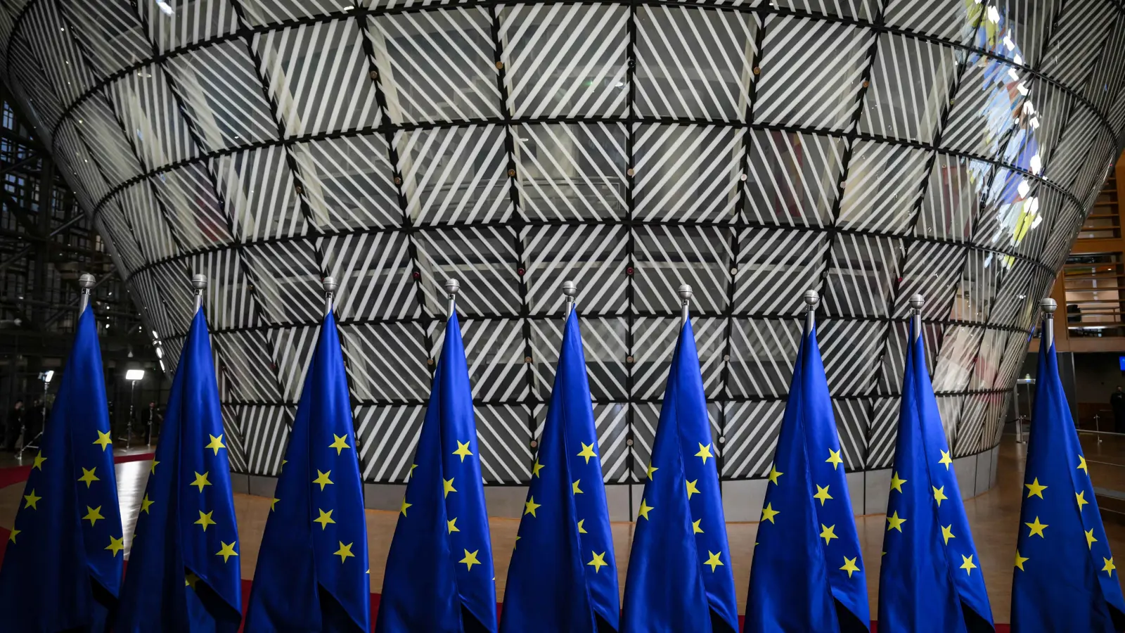 دول جنوب أوروبا تهدد خطة "القروض الدفاعية"