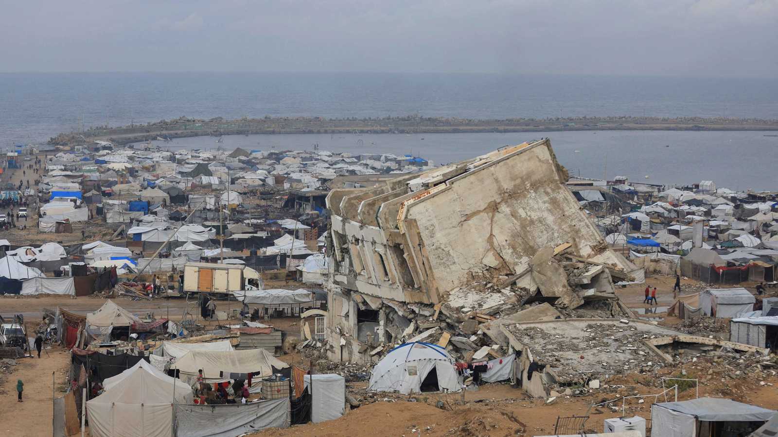 6 تجمعات سكنية.. تفاصيل الخطة الأمريكية لإعادة إعمار "غزة الجديدة"