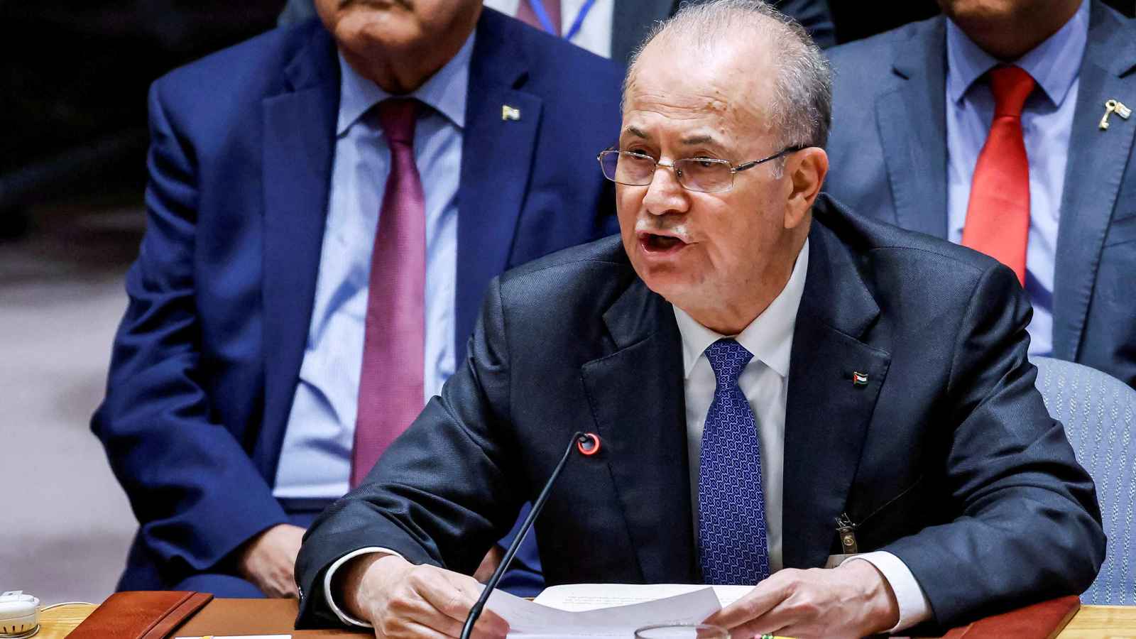 واشنطن تبحث مع رئيس الحكومة الفلسطينية الوضع الاقتصادي في الضفة الغربية