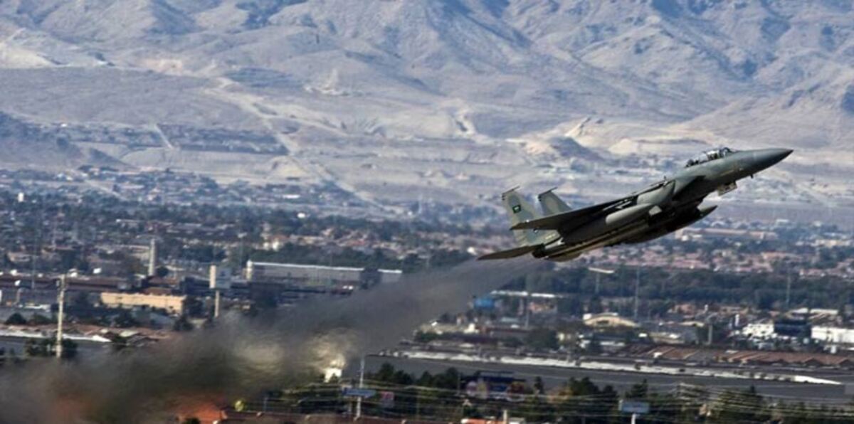 اليمن.. غارات التحالف تدك اللواء 82 في الحديدة