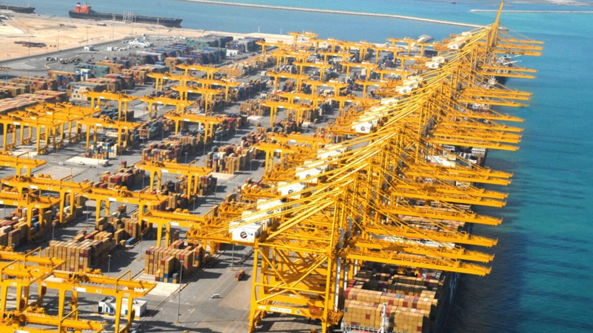 موانئ دبي العالمية تطلب من محكمة هندية وقف تحقيق بشأن ميناء مومباي