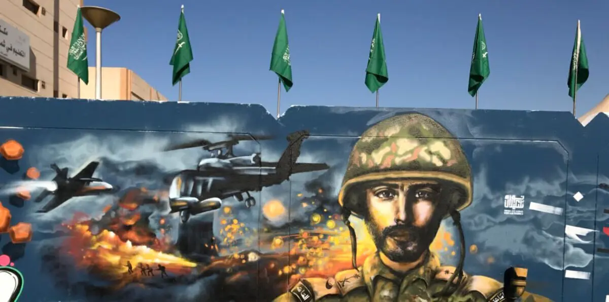 بالصور.. إزالة جداريات من أحد أشهر شوارع الرياض تثير غضب فنانين سعوديين (فيديوغراف)