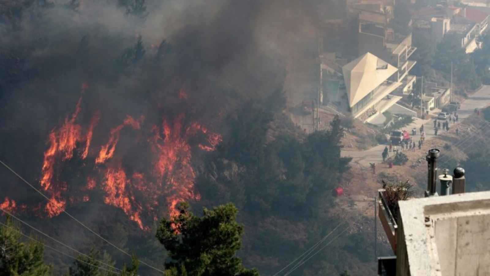 تونس تسابق الزمن لإخماد عشرات الحرائق