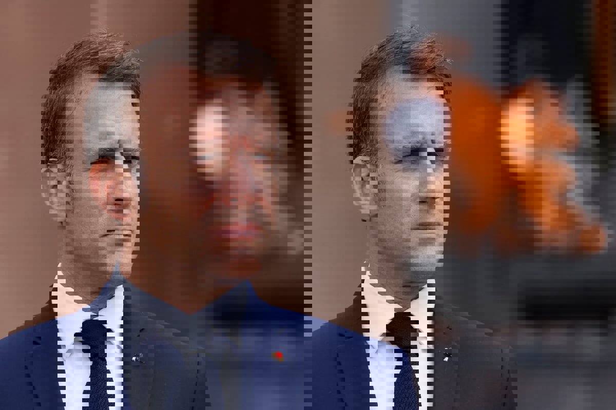 ضربة انتخابية لماكرون.. المفوضية الأوروبية "توبّخ" فرنسا