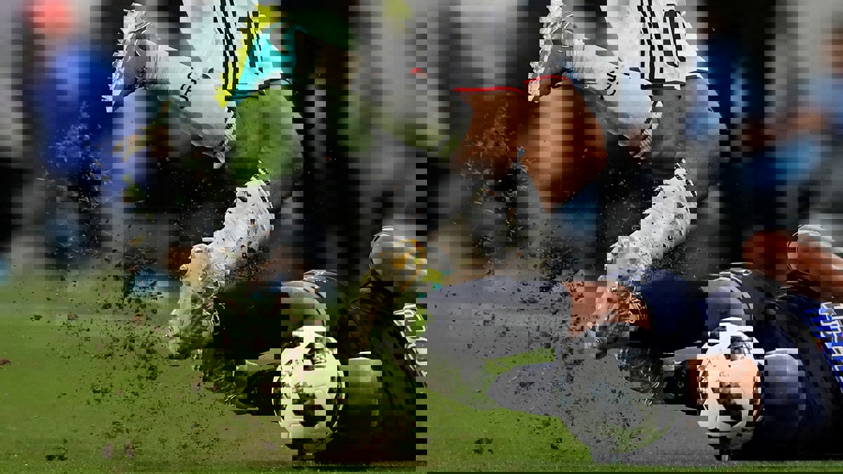 فرنسا ضد ألبانيا وإنجلترا مع بلغاريا في أبرز مباريات اليوم والقنوات الناقلة