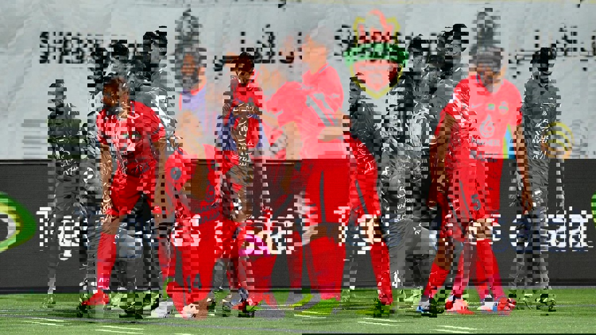 شباب الأهلي دبي يتخطى الفجيرة وينتزع المركز الثاني من العين في ترتيب الدوري الإماراتي (فيديو)