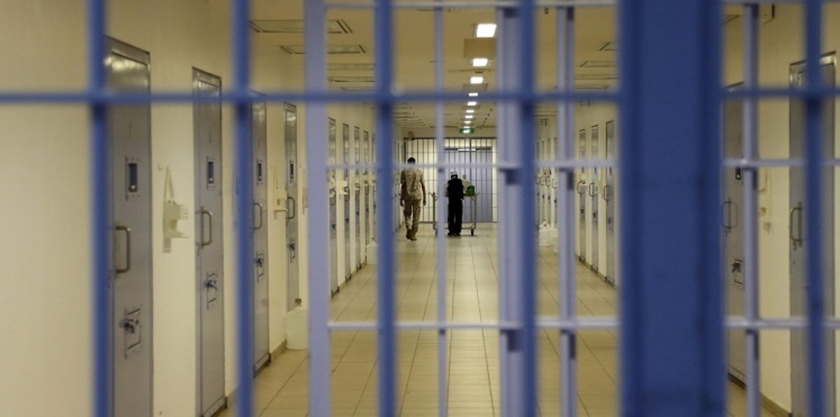 الكويت تجهز منازل خاصة لإيواء السجناء مع عائلاتهم