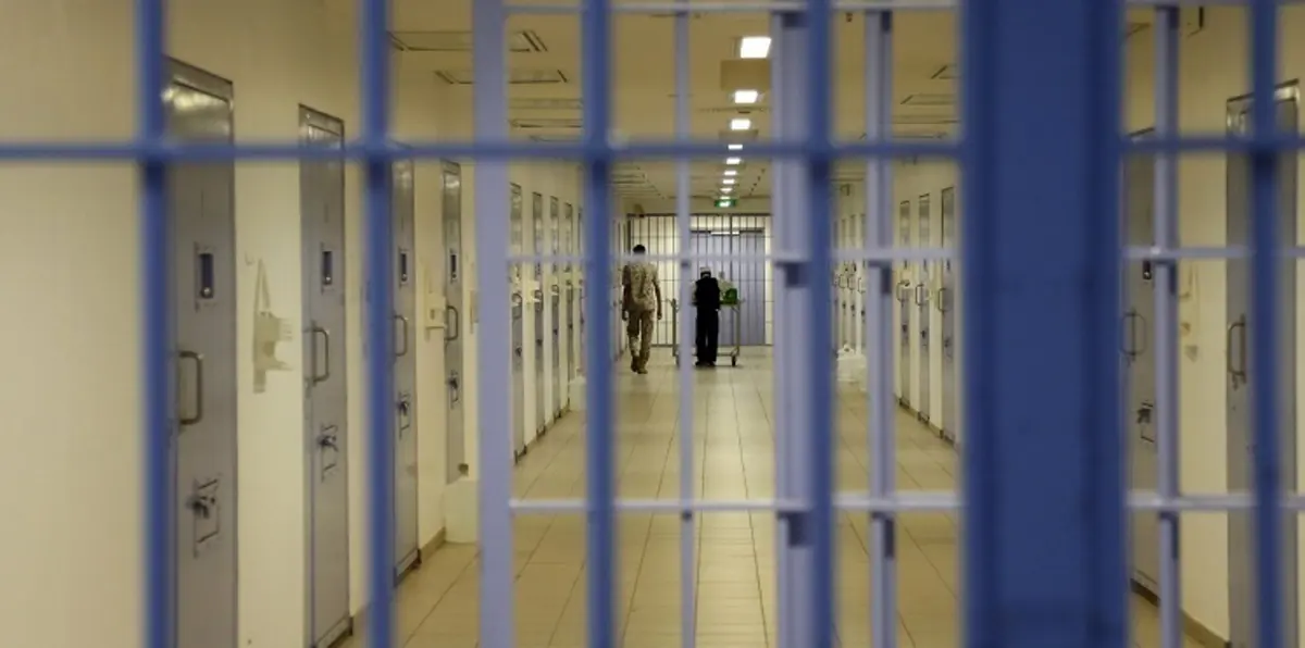 الكويت تجهز منازل خاصة لإيواء السجناء مع عائلاتهم