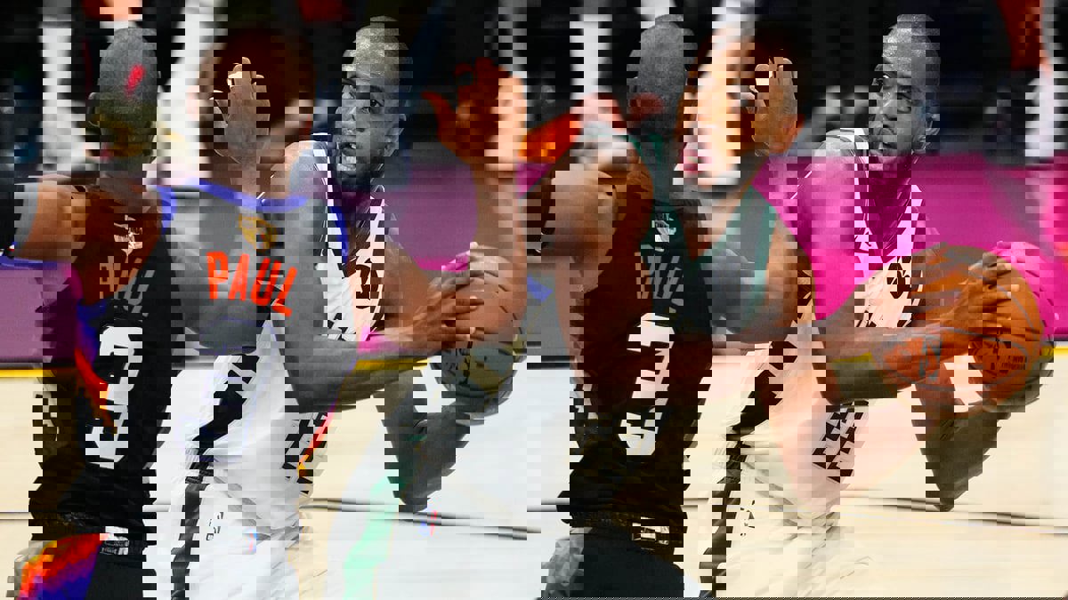 NBA.. ميلووكي يتقدم (3-2) على فينكس في سلسلة نهائي دوري السلة الأمريكي