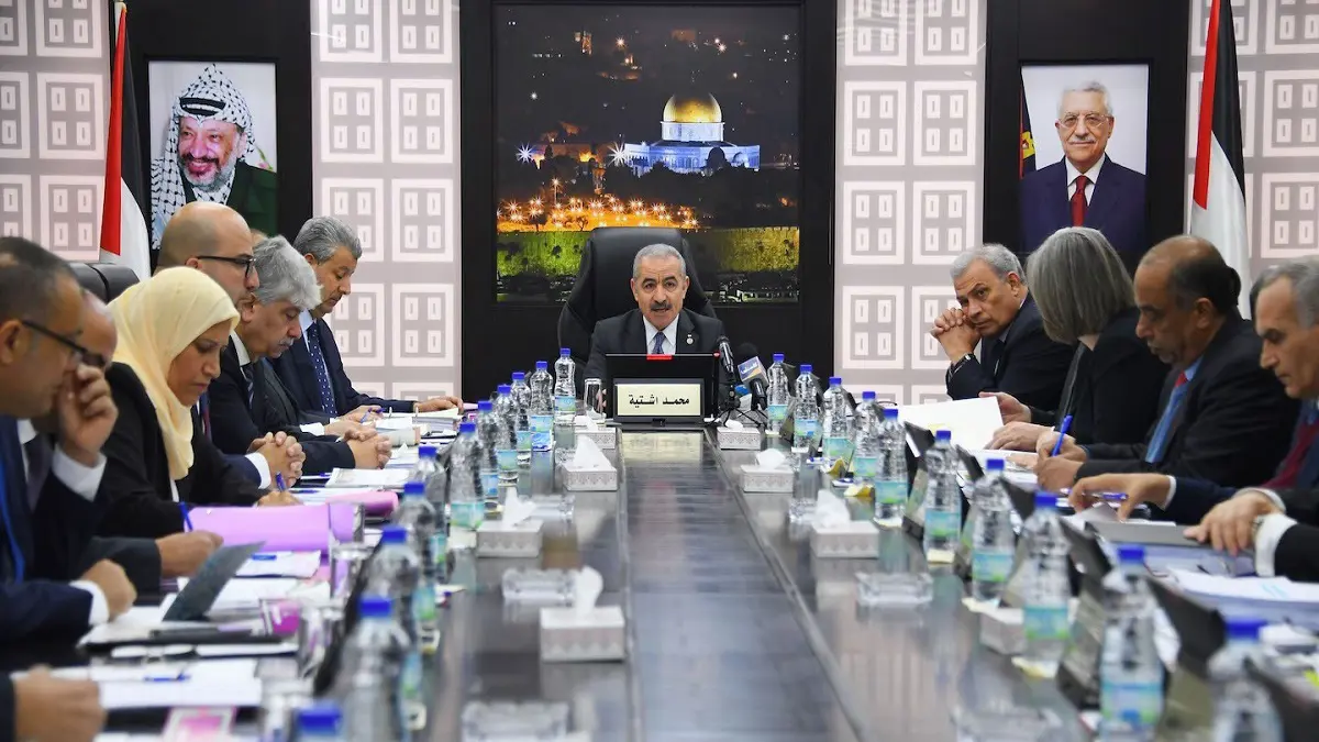 الحكومة الفلسطينية تعلق جميع إجراءات الحج