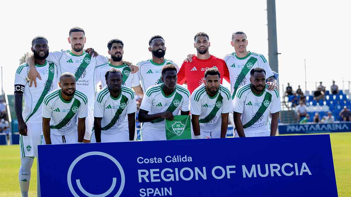 بديل الأساطير.. من هو "أخطبوط" الأهلي السعودي الجديد؟